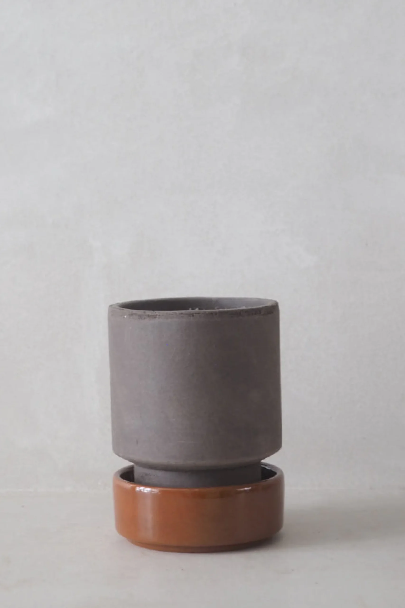 Hoff krukke, raw grey + rust underskål